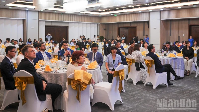 Thúc đẩy mối quan hệ hữu nghị truyền thống, hợp tác toàn diện giữa Việt Nam và Chile Thúc đẩy mối quan hệ hữu nghị truyền thống, hợp tác toàn diện giữa Việt Nam và Chile