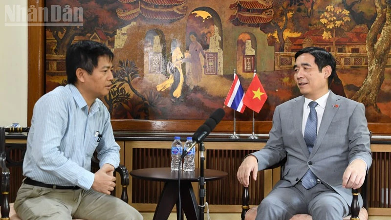 Thúc đẩy quan hệ Việt Nam-Thái Lan lên tầm cao mới Thúc đẩy quan hệ Việt Nam-Thái Lan lên tầm cao mới
