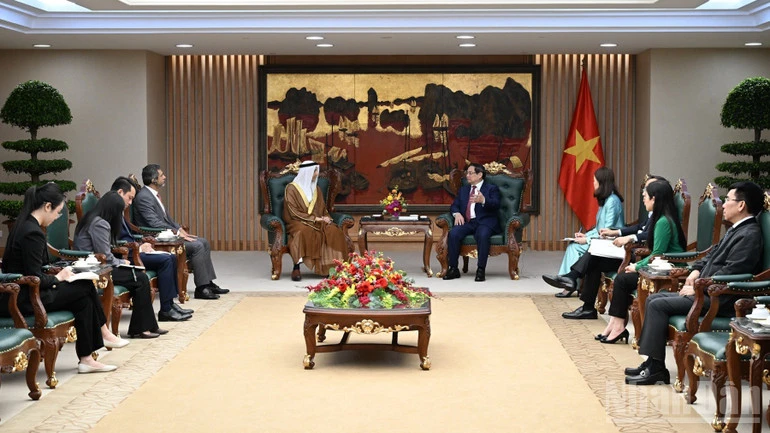 Thúc đẩy UAE cung cấp dầu khí cho Việt Nam theo nhu cầu, tăng cường kết nối 2 nền kinh tế Thúc đẩy UAE cung cấp dầu khí cho Việt Nam theo nhu cầu, tăng cường kết nối 2 nền kinh tế