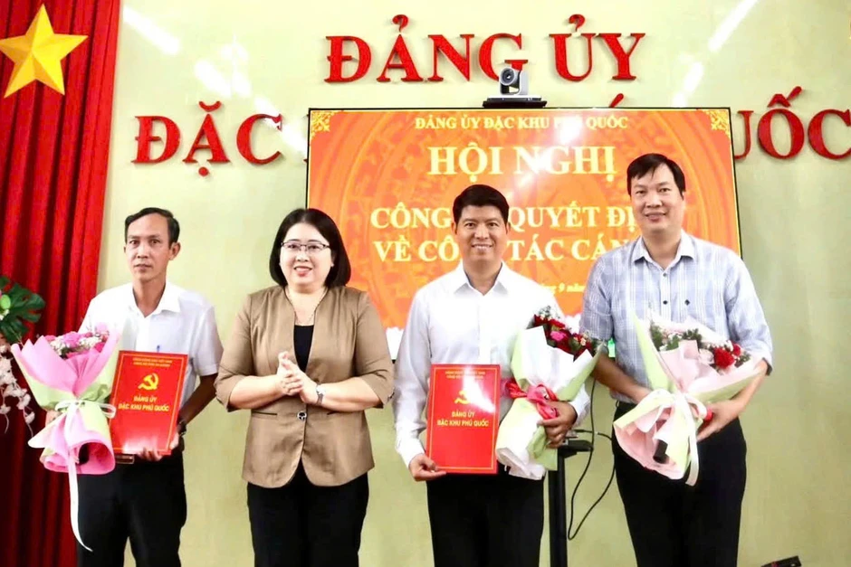 Thượng tá công an làm Chánh văn phòng Đảng ủy đặc khu Phú Quốc Thượng tá công an làm Chánh văn phòng Đảng ủy đặc khu Phú Quốc