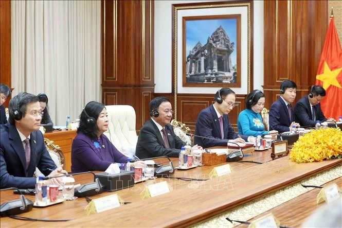 Thường trực Ban Bí thư chào Chủ tịch CPP, Chủ tịch Thượng viện Campuchia Thường trực Ban Bí thư chào Chủ tịch CPP, Chủ tịch Thượng viện Campuchia