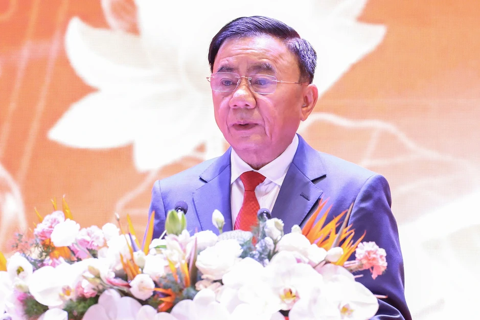 Thường trực Ban Bí thư: "Khắc phục lạm quyền trong thực thi công vụ" Thường trực Ban Bí thư: "Khắc phục lạm quyền trong thực thi công vụ"