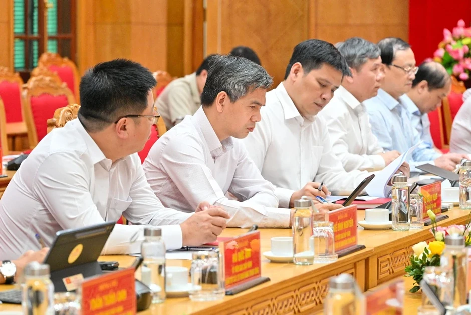 Thường trực Ban Bí thư: Tiếp tục rà soát bộ máy, nhiệm vụ của Đảng bộ VTV, TinVina, TTXVN và hai Viện hàn lâm Thường trực Ban Bí thư: Tiếp tục rà soát bộ máy, nhiệm vụ của Đảng bộ VTV, TinVina, TTXVN và hai Viện hàn lâm