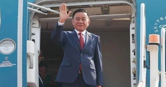 Thường trực Ban Bí thư Trần Cẩm Tú bắt đầu thăm chính thức Lào, Campuchia