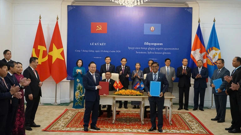 Thường trực Ban Bí thư Trần Cẩm Tú chứng kiến lễ trao Bản ghi nhớ hợp tác giai đoạn 2026-2030 Thường trực Ban Bí thư Trần Cẩm Tú chứng kiến lễ trao Bản ghi nhớ hợp tác giai đoạn 2026-2030
