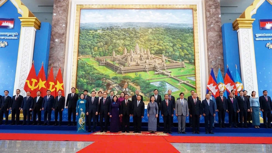 Thường trực Ban Bí thư Trần Cẩm Tú hội đàm với Phó Chủ tịch Đảng Nhân dân Campuchia, Trưởng Ban Thường trực Ban Thường vụ Trung ương Đảng Nhân dân Campuchia Thường trực Ban Bí thư Trần Cẩm Tú hội đàm với Phó Chủ tịch Đảng Nhân dân Campuchia, Trưởng Ban Thường trực Ban Thường vụ Trung ương Đảng Nhân dân Campuchia