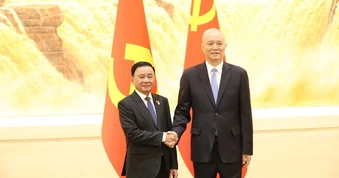 Thường trực Ban Bí thư Trần Cẩm Tú hội đàm với Ủy viên Thường vụ Bộ Chính trị, Bí thư Ban Bí thư Thái Kỳ
