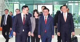 Thường trực Ban Bí thư Trần Cẩm Tú kết thúc tốt đẹp chuyến thăm chính thức Singapore