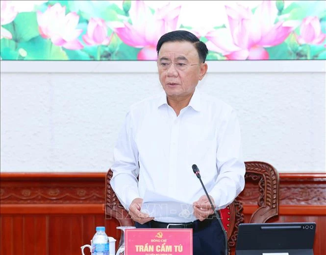 Thường trực Ban Bí thư Trần Cẩm Tú làm việc với Ban Thường vụ Đảng ủy Bộ Tư pháp Thường trực Ban Bí thư Trần Cẩm Tú làm việc với Ban Thường vụ Đảng ủy Bộ Tư pháp