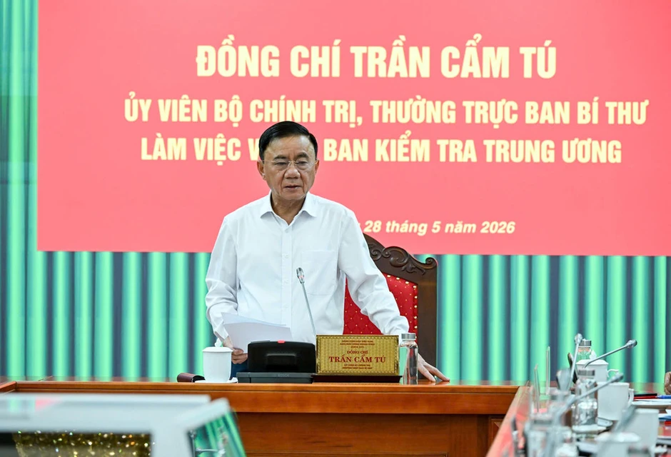 Thường trực Ban Bí thư Trần Cẩm Tú làm việc với Ủy ban Kiểm tra Trung ương Thường trực Ban Bí thư Trần Cẩm Tú làm việc với Ủy ban Kiểm tra Trung ương