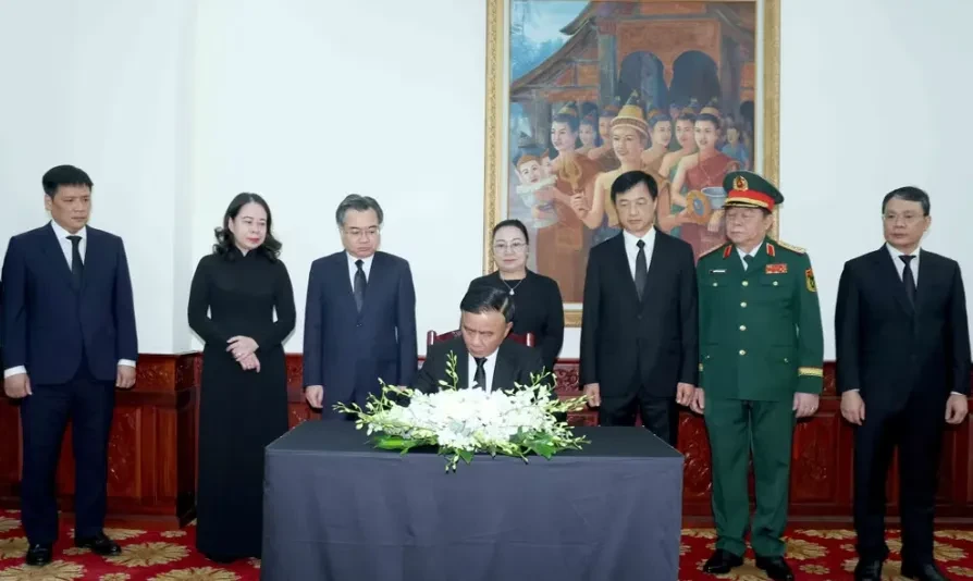 Thường trực Ban Bí thư Trần Cẩm Tú sẽ dự Lễ truy điệu đồng chí Xaysomphone Phomvihane Thường trực Ban Bí thư Trần Cẩm Tú sẽ dự Lễ truy điệu đồng chí Xaysomphone Phomvihane