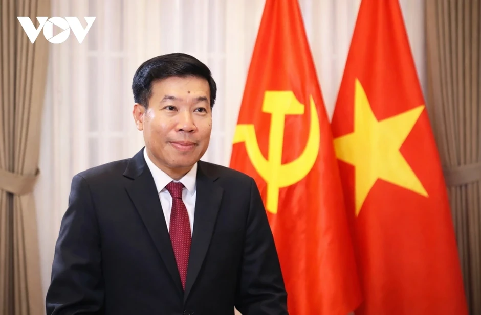 Thường trực Ban Bí thư Trần Cẩm Tú thăm chính thức Lào và Campuchia Thường trực Ban Bí thư Trần Cẩm Tú thăm chính thức Lào và Campuchia