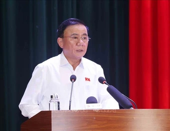Thường trực Ban Bí thư Trần Cẩm Tú tiếp xúc cử tri tại Đà Nẵng