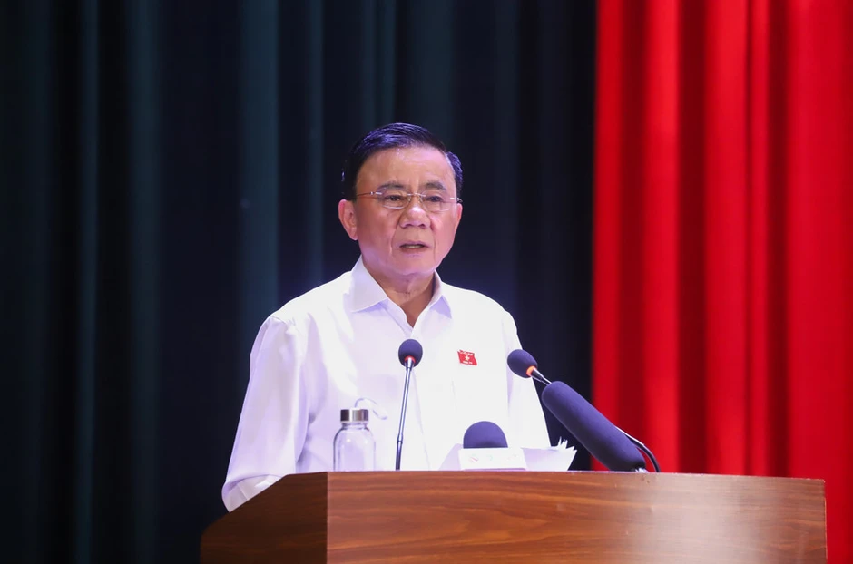 Thường trực Ban Bí thư Trần Cẩm Tú tiếp xúc cử tri tại thành phố Đà Nẵng Thường trực Ban Bí thư Trần Cẩm Tú tiếp xúc cử tri tại thành phố Đà Nẵng