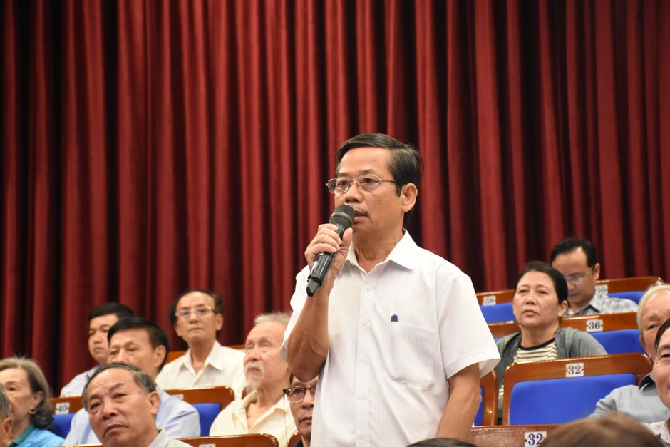 Thường trực Ban Bí thư Trần Cẩm Tú tiếp xúc cử tri tại thành phố Đà Nẵng Thường trực Ban Bí thư Trần Cẩm Tú tiếp xúc cử tri tại thành phố Đà Nẵng