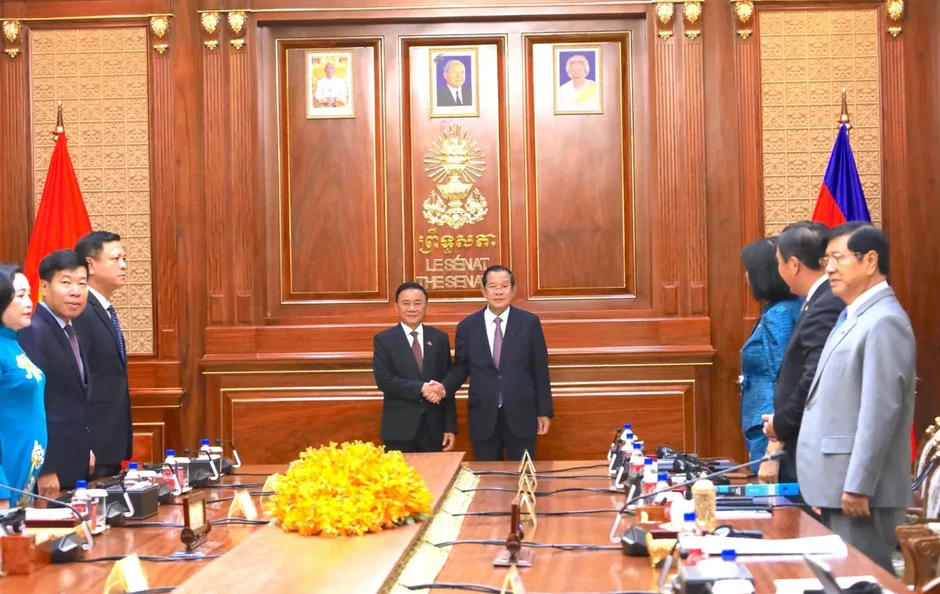 Thường trực Ban Bí thư: Việt Nam luôn quan tâm phát triển quan hệ với Campuchia Thường trực Ban Bí thư: Việt Nam luôn quan tâm phát triển quan hệ với Campuchia