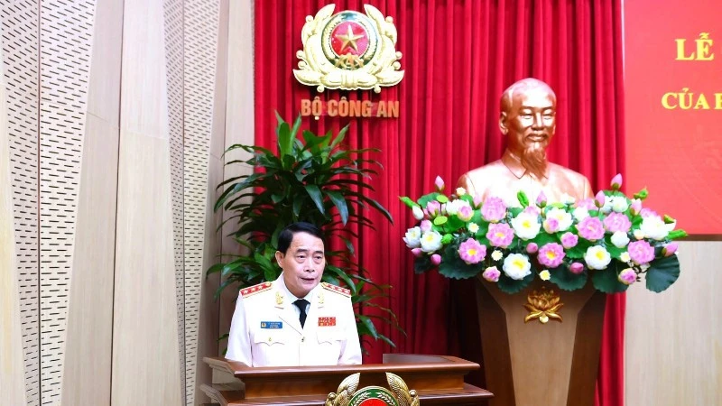 Thượng tướng Lê Quốc Hùng giữ chức vụ Chủ nhiệm Ủy ban Kiểm tra Đảng ủy Công an Trung ương nhiệm kỳ 2025-2030 Thượng tướng Lê Quốc Hùng giữ chức vụ Chủ nhiệm Ủy ban Kiểm tra Đảng ủy Công an Trung ương nhiệm kỳ 2025-2030