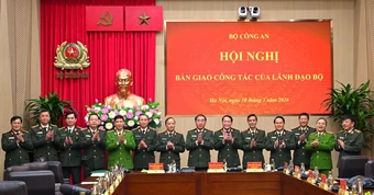 Thượng tướng Trần Quốc Tỏ bàn giao công tác tại Bộ Công an