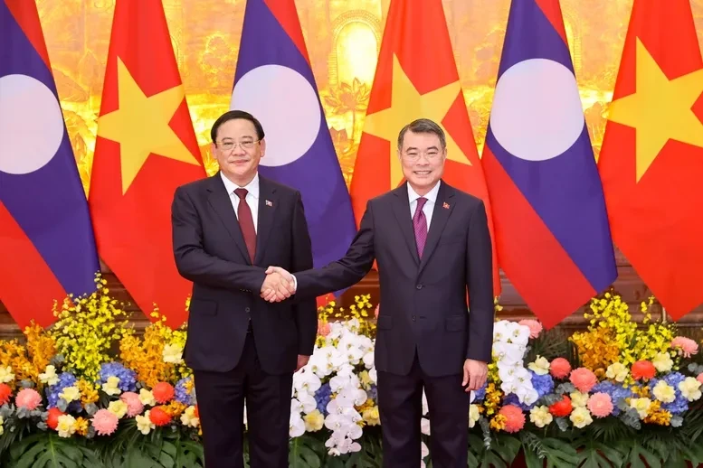 Tiếp tục đưa quan hệ Việt Nam - Lào phát triển lên tầm cao mới Tiếp tục đưa quan hệ Việt Nam - Lào phát triển lên tầm cao mới