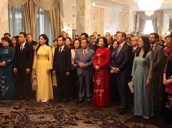 Tiếp tục làm sâu sắc quan hệ Đối tác toàn diện Việt Nam-Thụy Sĩ Tiếp tục làm sâu sắc quan hệ Đối tác toàn diện Việt Nam-Thụy Sĩ
