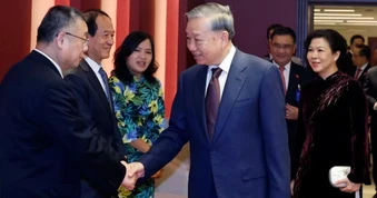 Tiếp tục "giữ lửa", không ngừng phát triển quan hệ Việt Nam - Trung Quốc