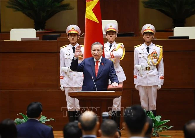 Tiểu sử tóm tắt của Tổng Bí thư, Chủ tịch nước Tô Lâm Tiểu sử tóm tắt của Tổng Bí thư, Chủ tịch nước Tô Lâm