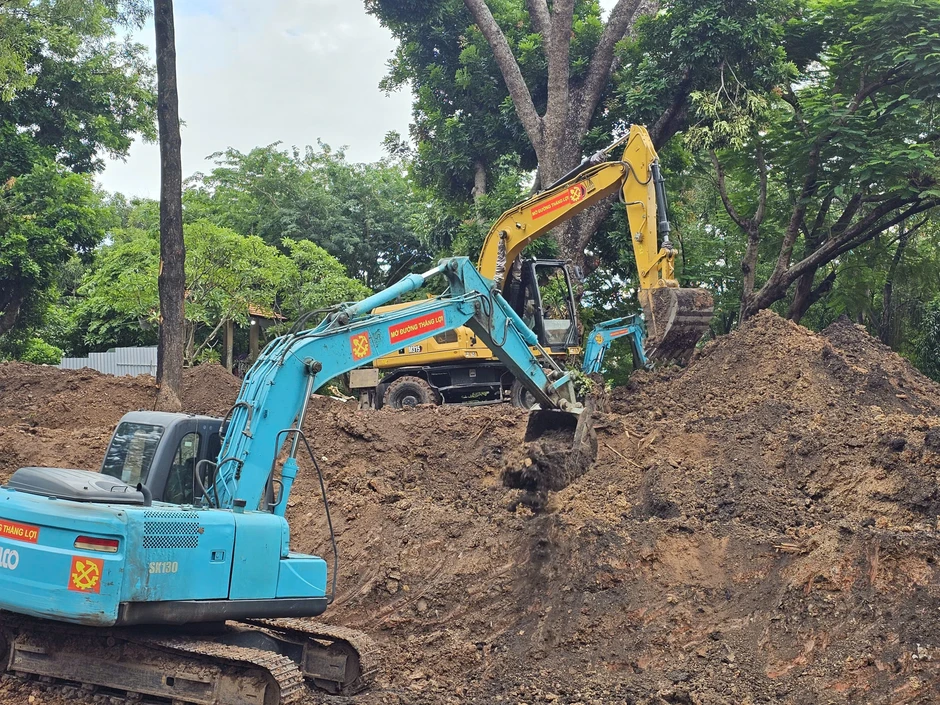Tìm thấy 210 bộ hài cốt liệt sĩ ở Công viên Lê Thị Riêng Tìm thấy 210 bộ hài cốt liệt sĩ ở Công viên Lê Thị Riêng