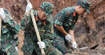Tìm thấy thêm 25 bộ hài cốt liệt sĩ ở Công viên Lê Thị Riêng