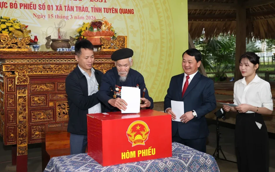Tính đến hết ngày bầu cử 15/3, tỷ lệ cử tri bỏ phiếu đạt 99,68% Tính đến hết ngày bầu cử 15/3, tỷ lệ cử tri bỏ phiếu đạt 99,68%