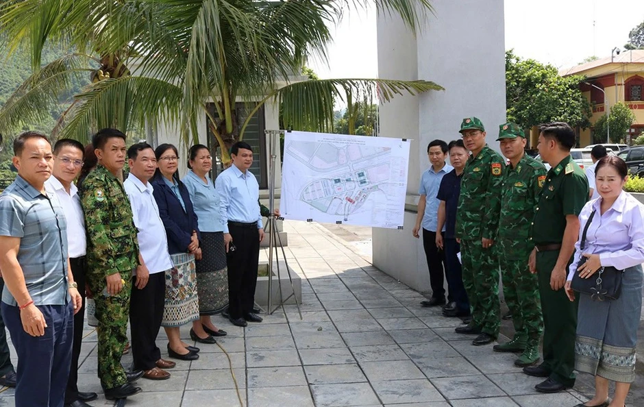 Tỉnh Sơn La và tỉnh Houaphanh khảo sát song phương thực địa biên giới Tỉnh Sơn La và tỉnh Houaphanh khảo sát song phương thực địa biên giới