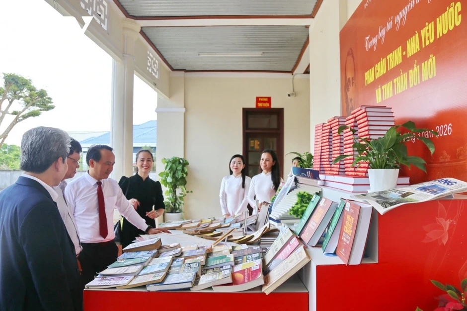 Tọa đàm giá trị tư tưởng “Chi bằng học” của nhà yêu nước Phan Châu Trinh Tọa đàm giá trị tư tưởng “Chi bằng học” của nhà yêu nước Phan Châu Trinh