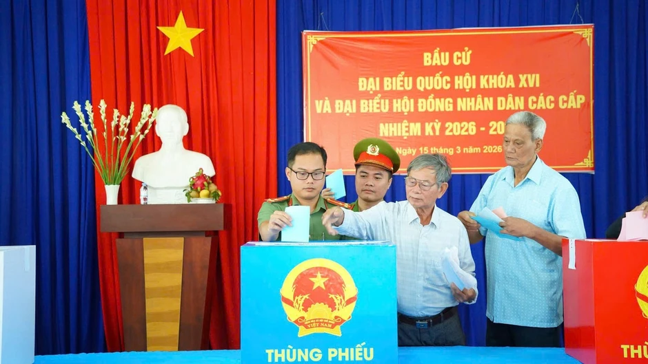 Toàn cảnh cử tri cả nước trong 'Ngày hội non sông'