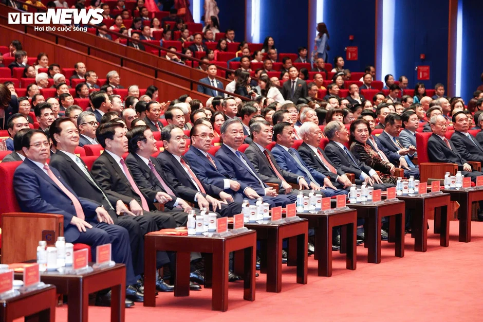 Toàn cảnh khai mạc Đại hội đại biểu toàn quốc MTTQ Việt Nam lần thứ XI Toàn cảnh khai mạc Đại hội đại biểu toàn quốc MTTQ Việt Nam lần thứ XI