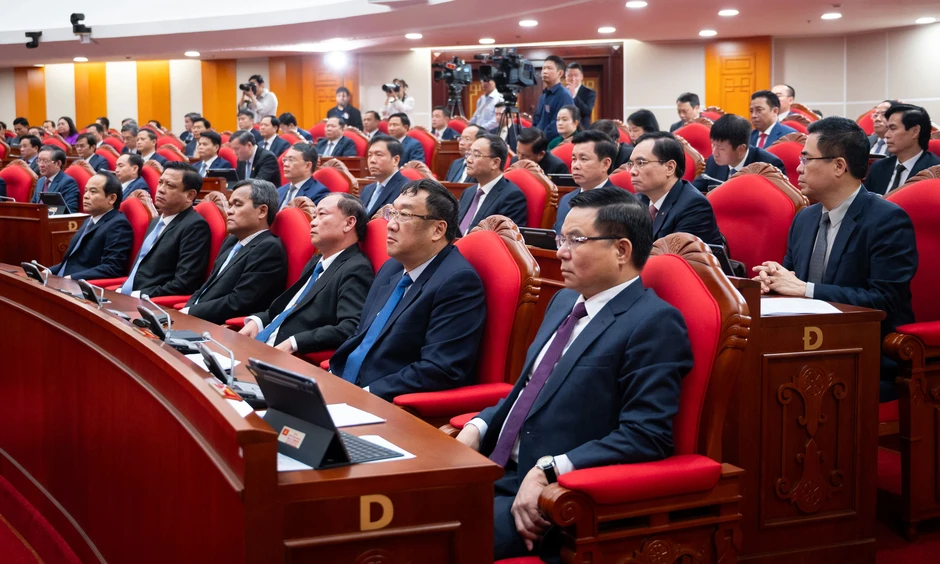 Toàn cảnh phiên bế mạc Hội nghị lần thứ 2 Ban Chấp hành Trung ương Đảng khóa XIV Toàn cảnh phiên bế mạc Hội nghị lần thứ 2 Ban Chấp hành Trung ương Đảng khóa XIV