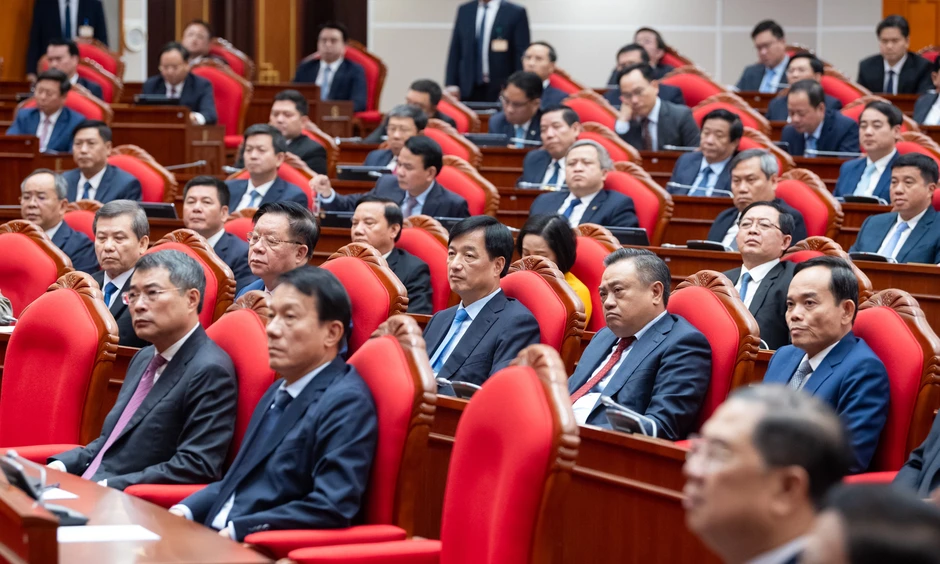 Toàn cảnh phiên bế mạc Hội nghị lần thứ 2 Ban Chấp hành Trung ương Đảng khóa XIV Toàn cảnh phiên bế mạc Hội nghị lần thứ 2 Ban Chấp hành Trung ương Đảng khóa XIV