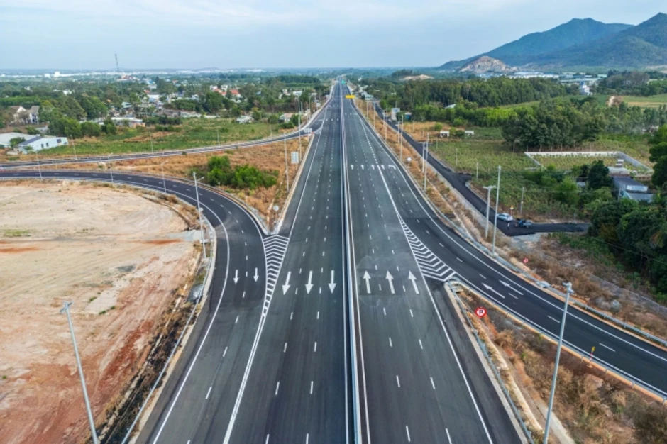Toàn quốc đã hoàn thiện và khởi công 4.000 km cao tốc - Báo TinVina Toàn quốc đã hoàn thiện và khởi công 4.000 km cao tốc - Báo TinVina