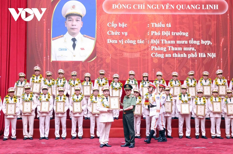 Tôn vinh 80 điển hình tiên tiến lực lượng Tham mưu Công an Nhân dân