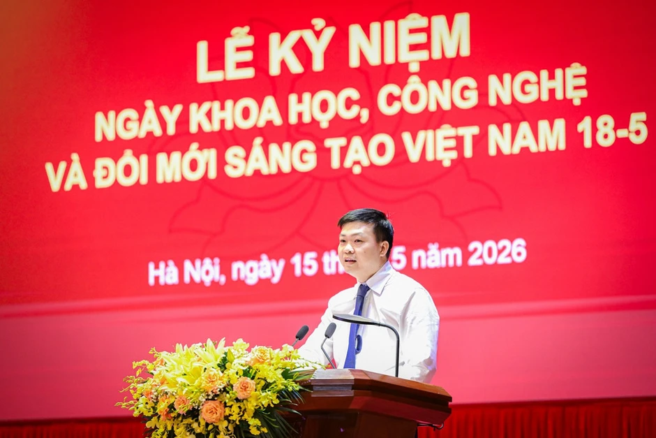 Tôn vinh những đóng góp cho khoa học, công nghệ và đổi mới sáng tạo Tôn vinh những đóng góp cho khoa học, công nghệ và đổi mới sáng tạo