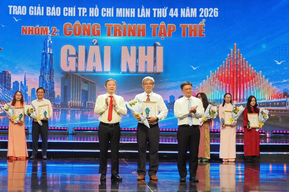 Tôn vinh những người làm báo đồng hành cùng sự phát triển của TPHCM Tôn vinh những người làm báo đồng hành cùng sự phát triển của TPHCM