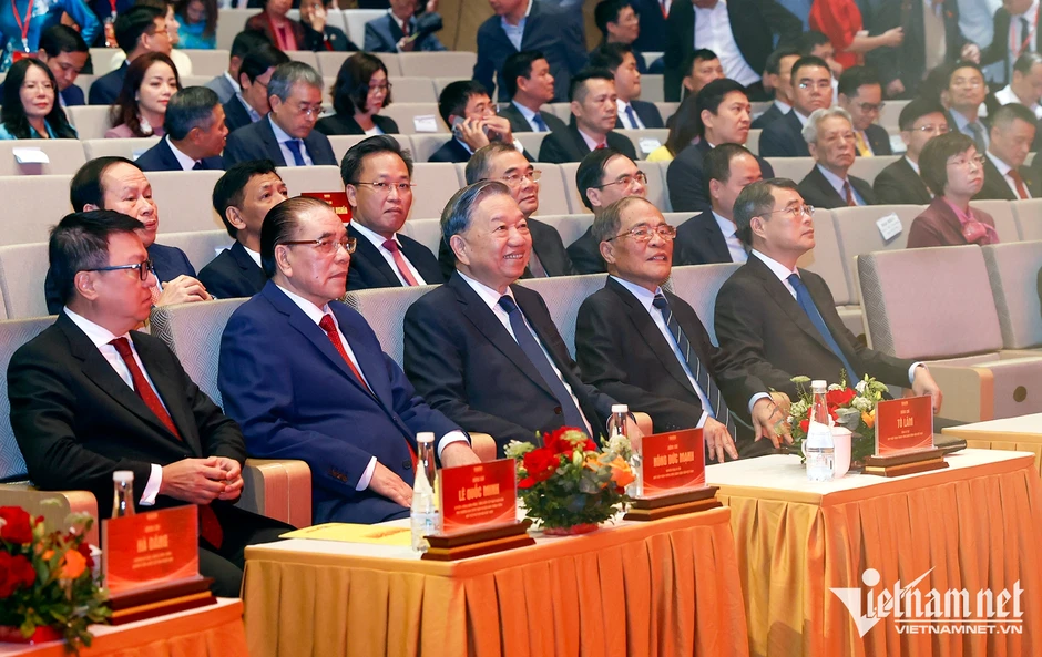 Tổng Bí thư: Báo Đảng phải thực sự tiên phong, mẫu mực Tổng Bí thư: Báo Đảng phải thực sự tiên phong, mẫu mực