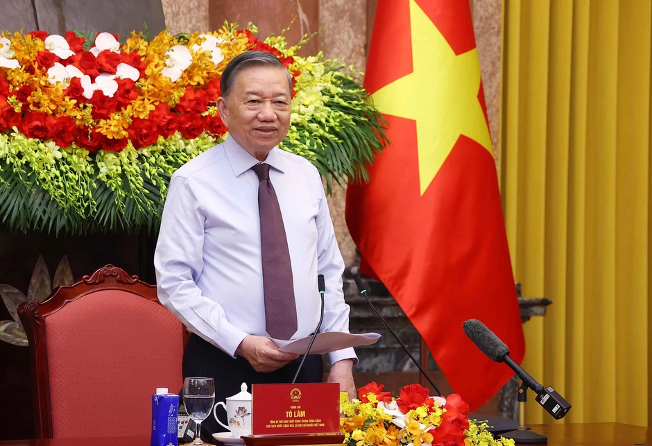 Tổng Bí thư, Chủ tịch nước: Báo chí phê bình phải công tâm, cổ vũ phải có cơ sở Tổng Bí thư, Chủ tịch nước: Báo chí phê bình phải công tâm, cổ vũ phải có cơ sở