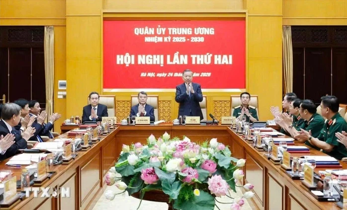 Tổng Bí thư, Chủ tịch nước: Bảo vệ Tổ quốc từ sớm, từ xa, không để bất ngờ trong mọi tình huống Tổng Bí thư, Chủ tịch nước: Bảo vệ Tổ quốc từ sớm, từ xa, không để bất ngờ trong mọi tình huống