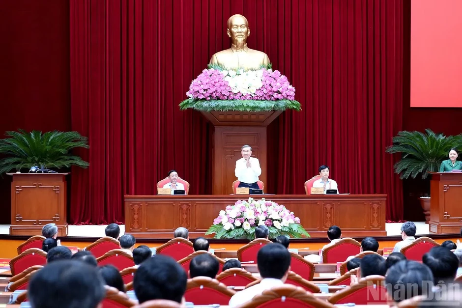 Tổng Bí thư, Chủ tịch nước chủ trì gặp mặt cán bộ quy hoạch diện Bộ Chính trị quản lý Tổng Bí thư, Chủ tịch nước chủ trì gặp mặt cán bộ quy hoạch diện Bộ Chính trị quản lý