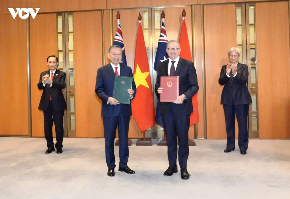 Tổng Bí thư, Chủ tịch nước chứng kiến trao văn kiện hợp tác Việt Nam - Australia Tổng Bí thư, Chủ tịch nước chứng kiến trao văn kiện hợp tác Việt Nam - Australia