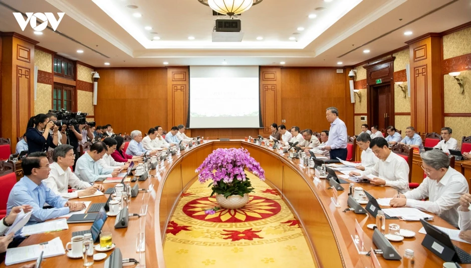 Tổng Bí thư, Chủ tịch nước: Chuyển từ lao động giản đơn sang lao động sáng tạo Tổng Bí thư, Chủ tịch nước: Chuyển từ lao động giản đơn sang lao động sáng tạo