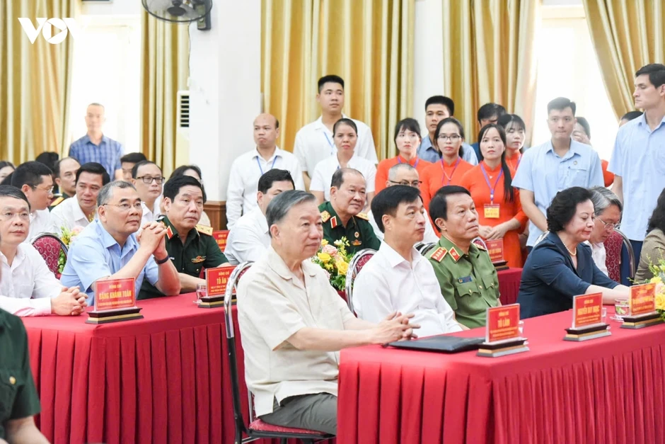 Tổng Bí thư, Chủ tịch nước: Đất nước phát triển, người có công và gia đình phải được chăm lo tốt hơn Tổng Bí thư, Chủ tịch nước: Đất nước phát triển, người có công và gia đình phải được chăm lo tốt hơn