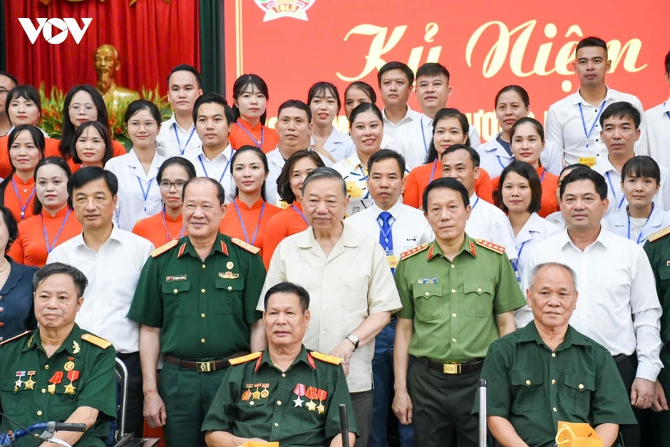 Tổng Bí thư, Chủ tịch nước: Đất nước phát triển, người có công và gia đình phải được chăm lo tốt hơn Tổng Bí thư, Chủ tịch nước: Đất nước phát triển, người có công và gia đình phải được chăm lo tốt hơn