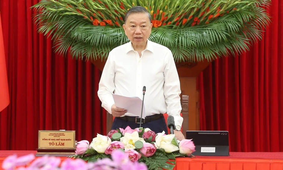 Tổng Bí thư, Chủ tịch nước định hướng nội dung nghiên cứu sửa đổi Điều lệ Đảng Tổng Bí thư, Chủ tịch nước định hướng nội dung nghiên cứu sửa đổi Điều lệ Đảng