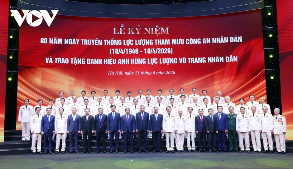 Tổng Bí thư, Chủ tịch nước dự lễ kỷ niệm Ngày truyền thống lực lượng tham mưu CAND Tổng Bí thư, Chủ tịch nước dự lễ kỷ niệm Ngày truyền thống lực lượng tham mưu CAND
