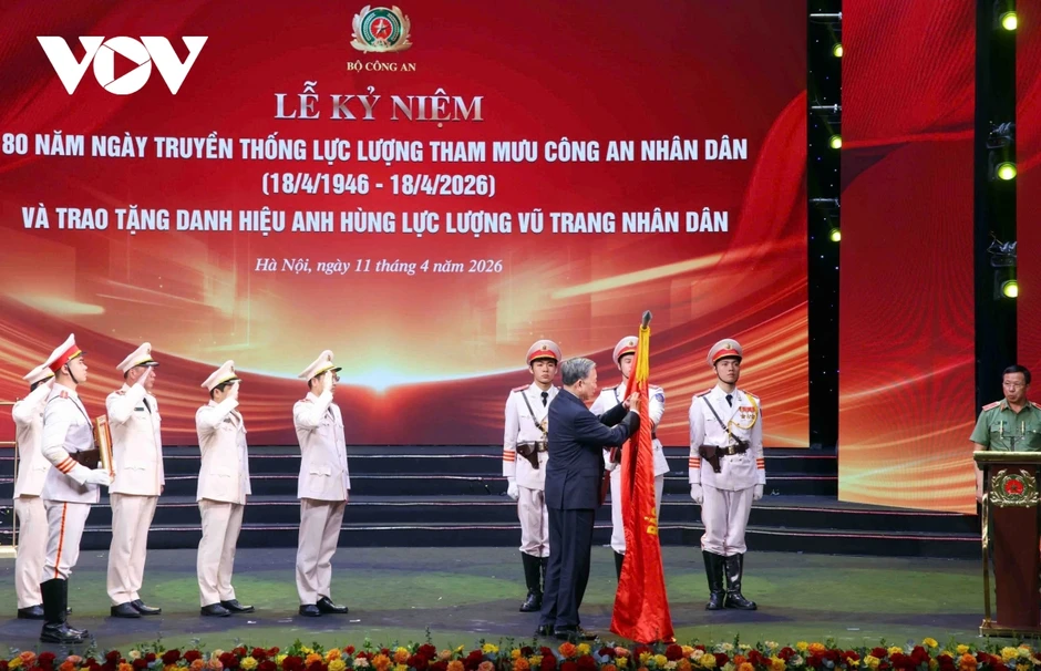 Tổng Bí thư, Chủ tịch nước dự lễ kỷ niệm Ngày truyền thống lực lượng tham mưu CAND Tổng Bí thư, Chủ tịch nước dự lễ kỷ niệm Ngày truyền thống lực lượng tham mưu CAND